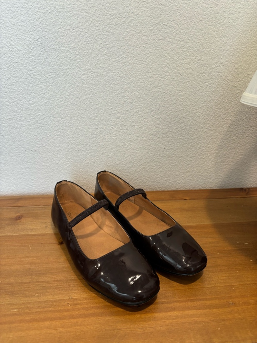 Madewell Women’s Dark Plum Patent Leather Greta flats - Picture 2 of 4